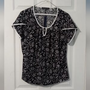 Adrienne Vittadini Monochrome Floral Top
